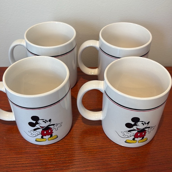 Mickey Mouse 4 Piece Coffee Cup Set - Picture 7 of 10